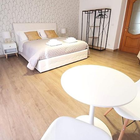 Twin Room Apulia Accommodation - Bari Policlinico Exterior photo